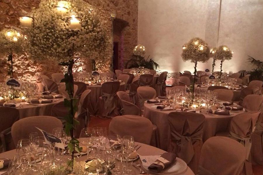 Centro de Candelabro romántico para cena en el Convent de Blanes | La Florería